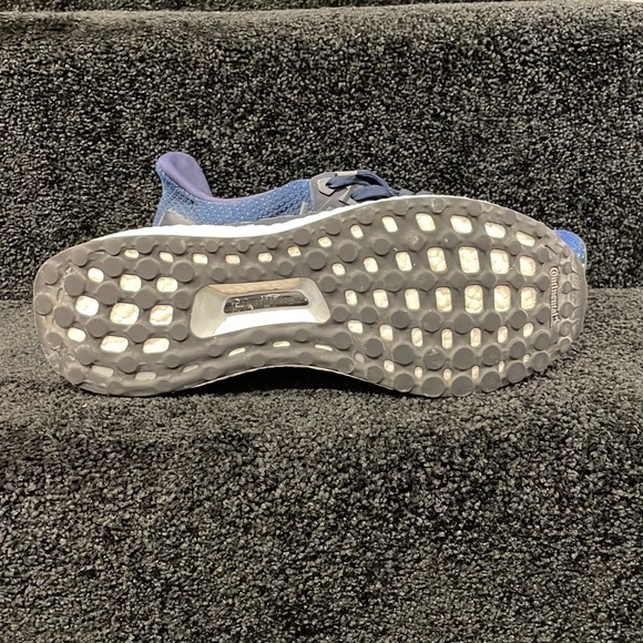 Adidas Ultraboost - Picture 3 of 5